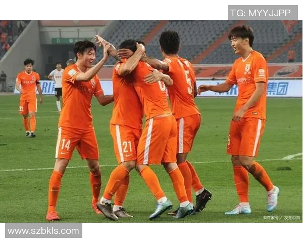 郎斯与索肖激战正酣比分悬念不断引发球迷热议 郎斯与索肖激战正酣比分悬念不断引发球迷热议