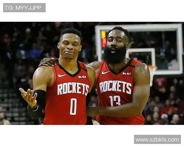 威少与哈登争夺MVP荣誉的背后故事与篮球生涯的精彩对比