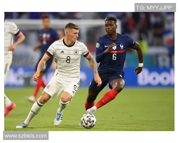 南京网球队在欧锦赛中的灵活战术与团队协作表现分析